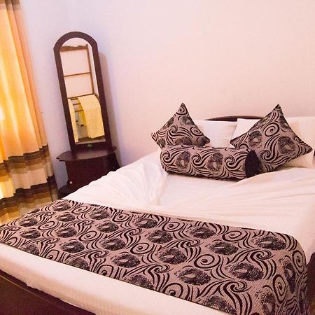 Iduwara Guest Hotell Sigiriya Eksteriør bilde